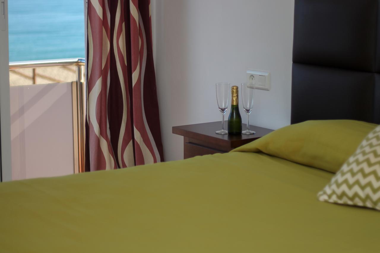Hostal Esperanza Benajarafe Ngoại thất bức ảnh