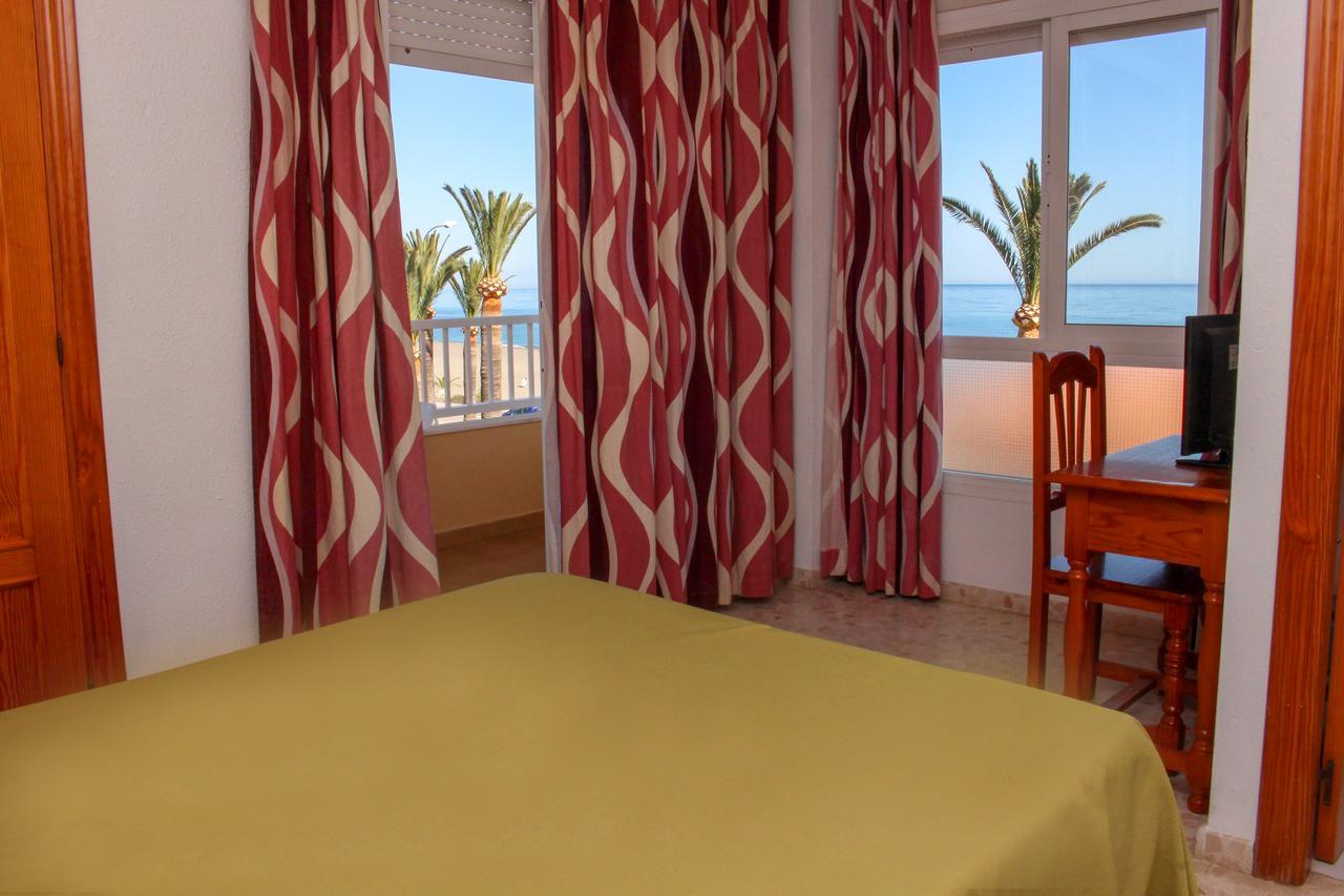 Hostal Esperanza Benajarafe Ngoại thất bức ảnh